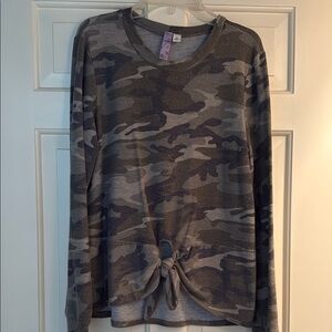 Alya Camouflage Crew Neck Top